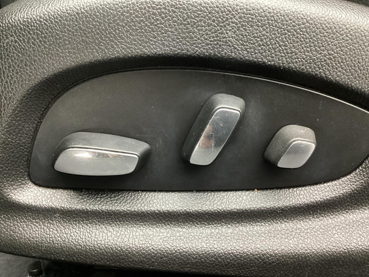 Cadillac XTS 4dr Sdn Luxury Collection FWD 2016