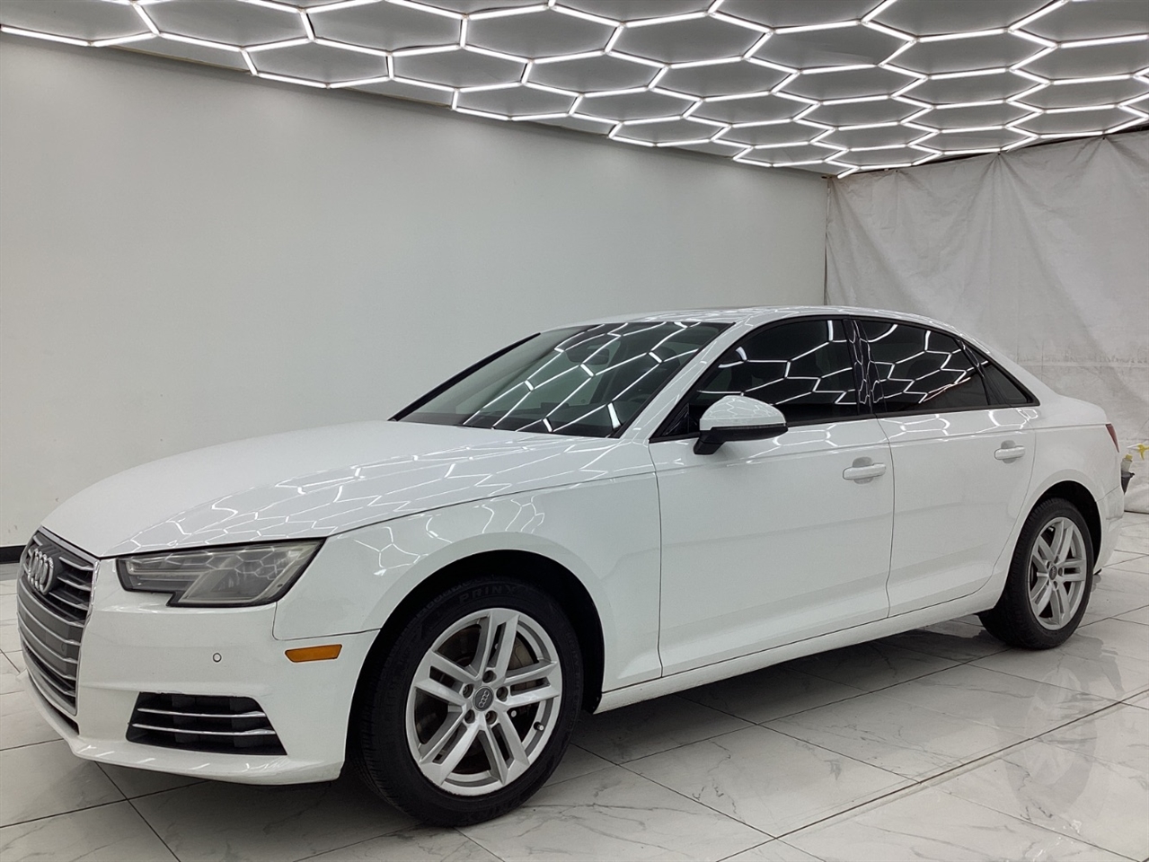 Audi A4 2.0 TFSI Auto Premium FWD 2017