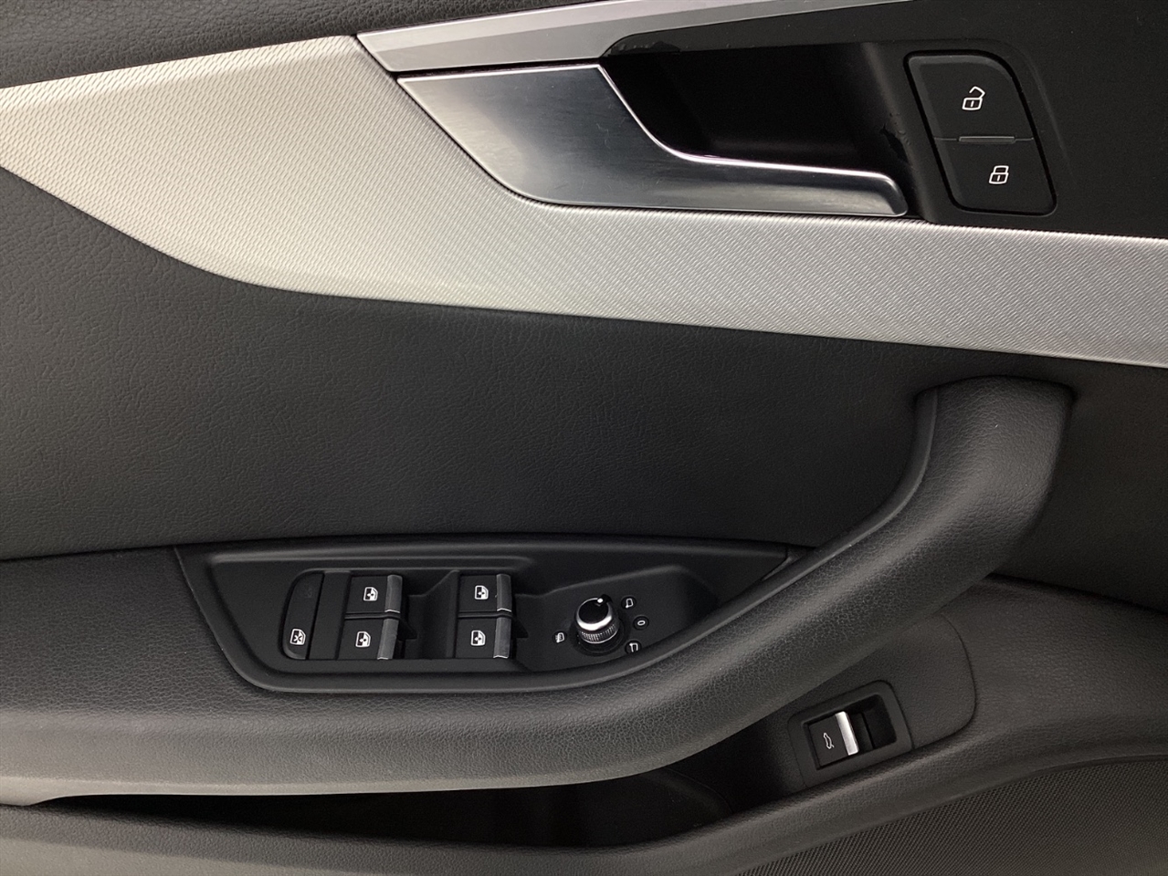 Audi A4 2.0 TFSI Auto Premium FWD 2017