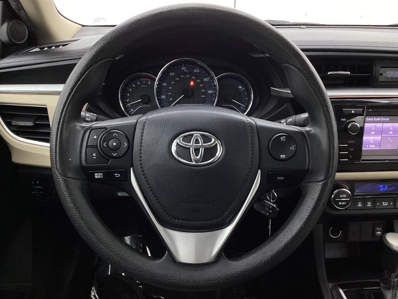Toyota Corolla 4dr Sdn CVT LE Premium (Natl) 2015