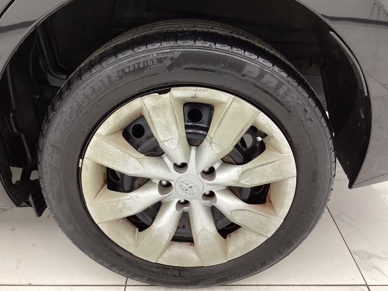 Toyota Corolla 4dr Sdn CVT LE Premium (Natl) 2015
