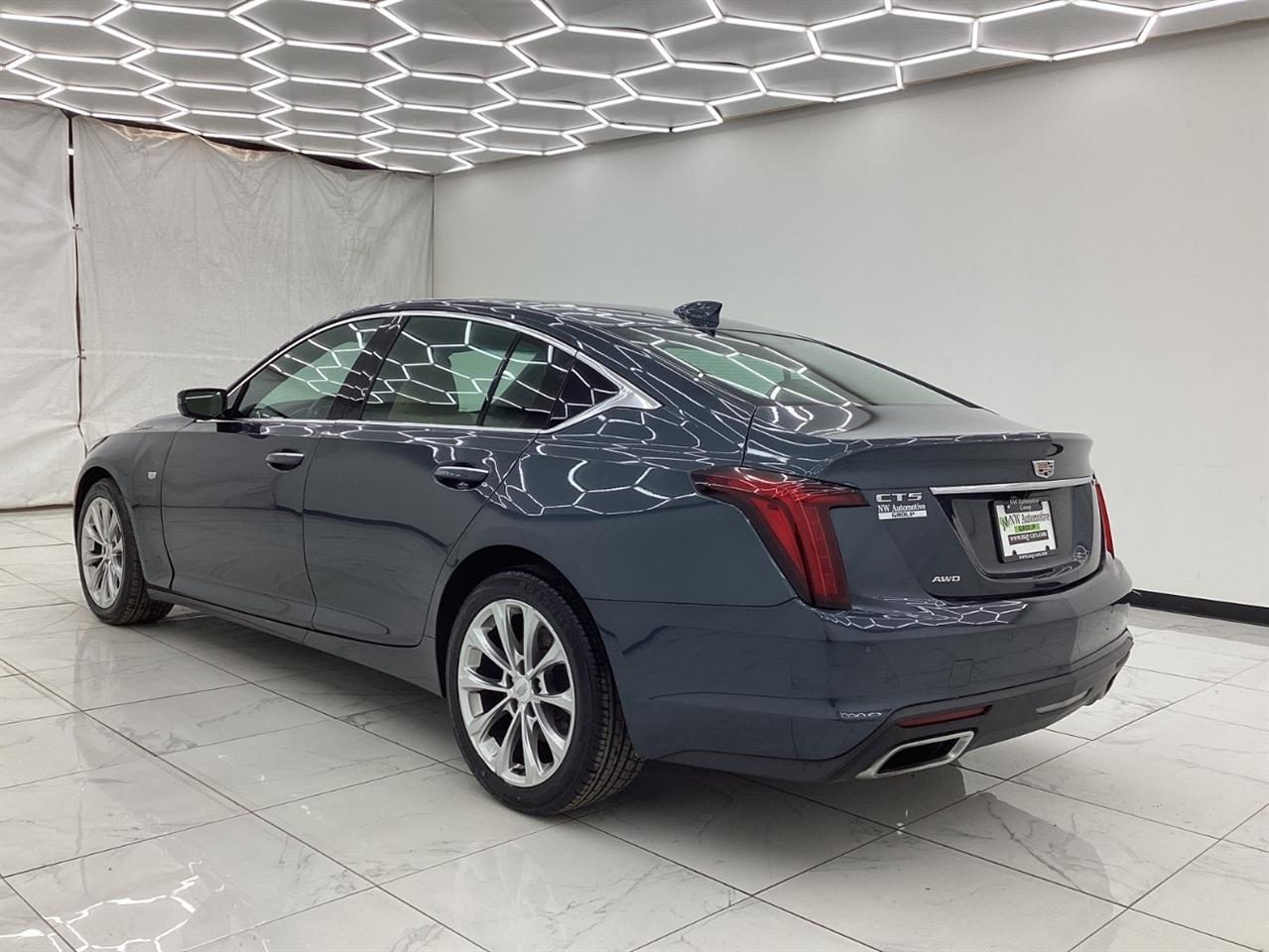 Cadillac CT5 4dr Sdn Premium Luxury 2020