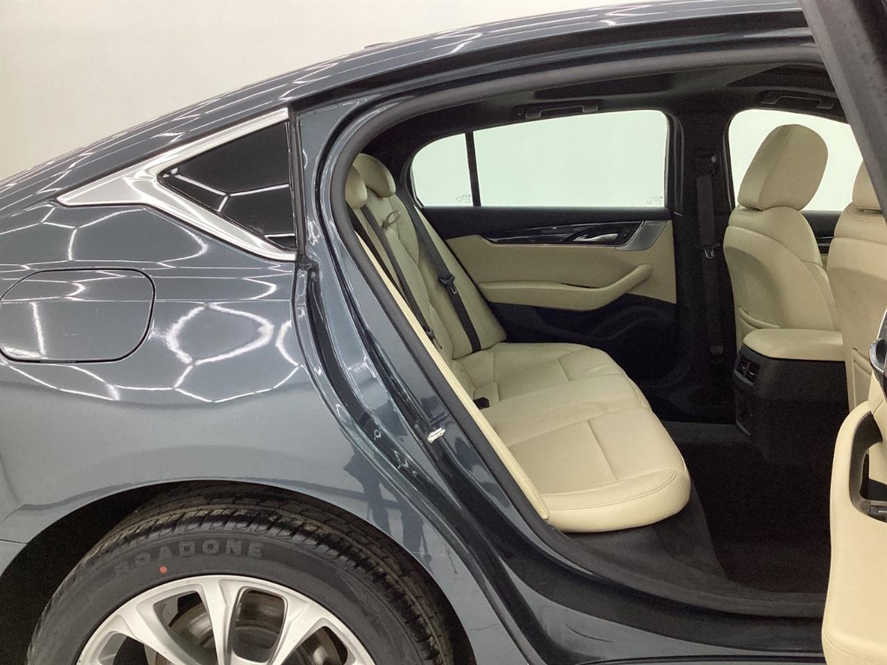 Cadillac CT5 4dr Sdn Premium Luxury 2020