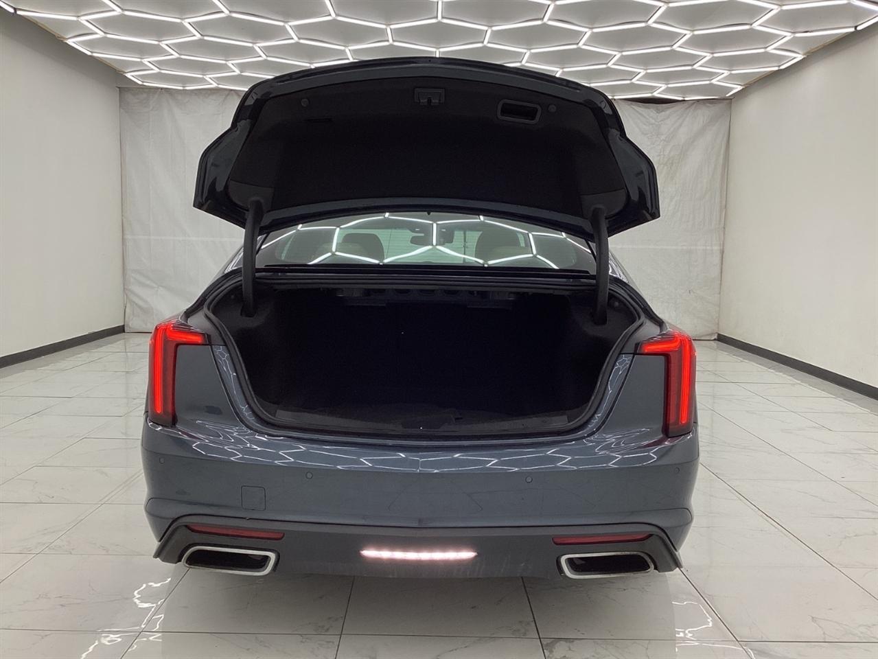 Cadillac CT5 4dr Sdn Premium Luxury 2020