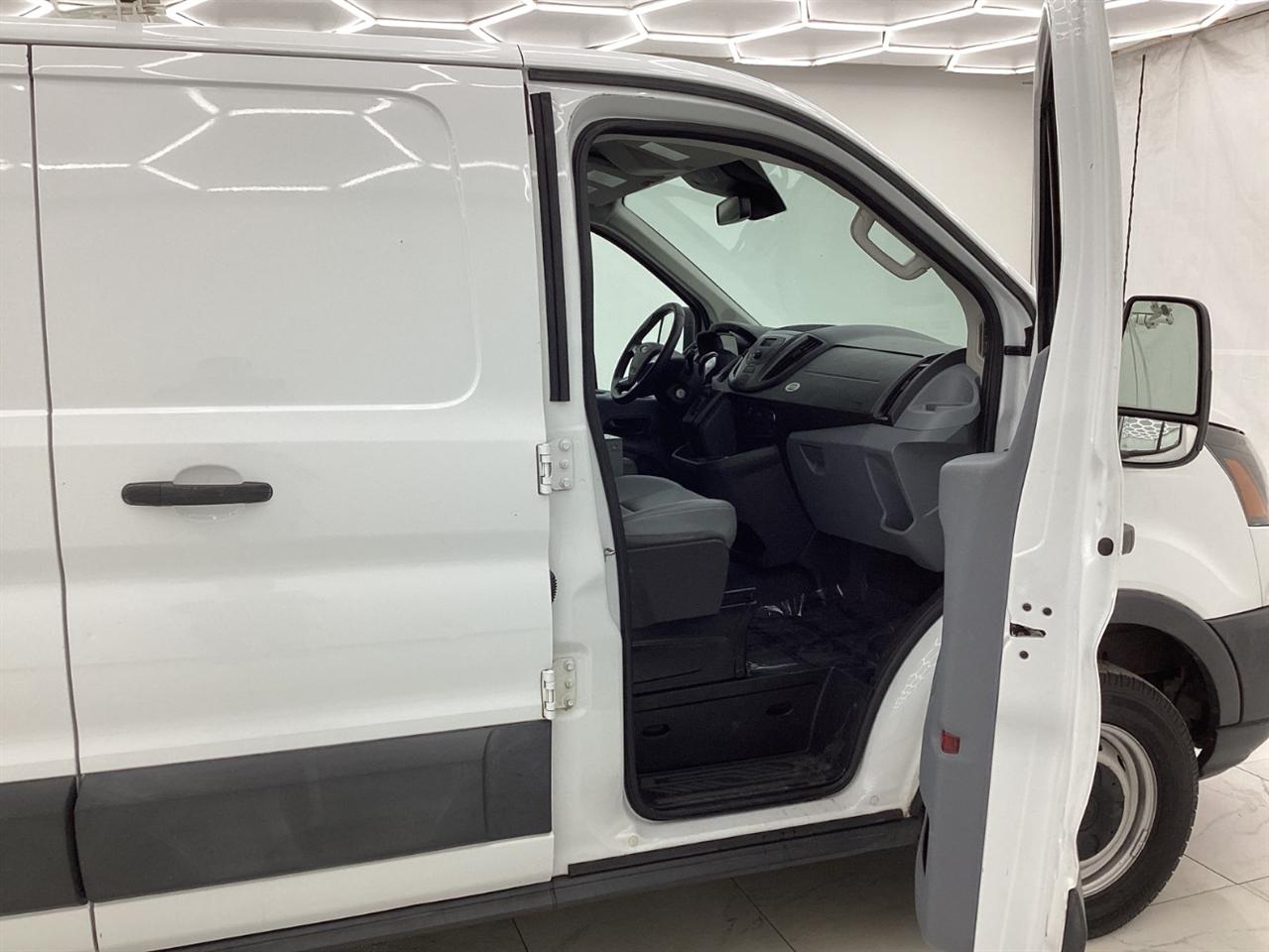 Ford Transit Cargo Van T-250 130" Low Rf 9000 GVWR Swing-Out RH Dr 2016