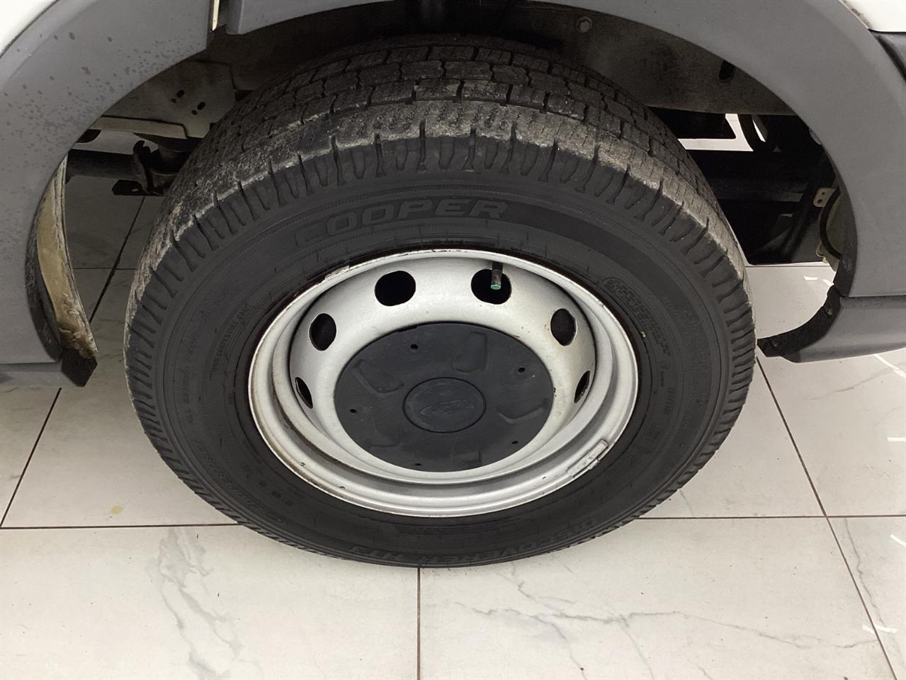 Ford Transit Cargo Van T-250 130" Low Rf 9000 GVWR Swing-Out RH Dr 2016