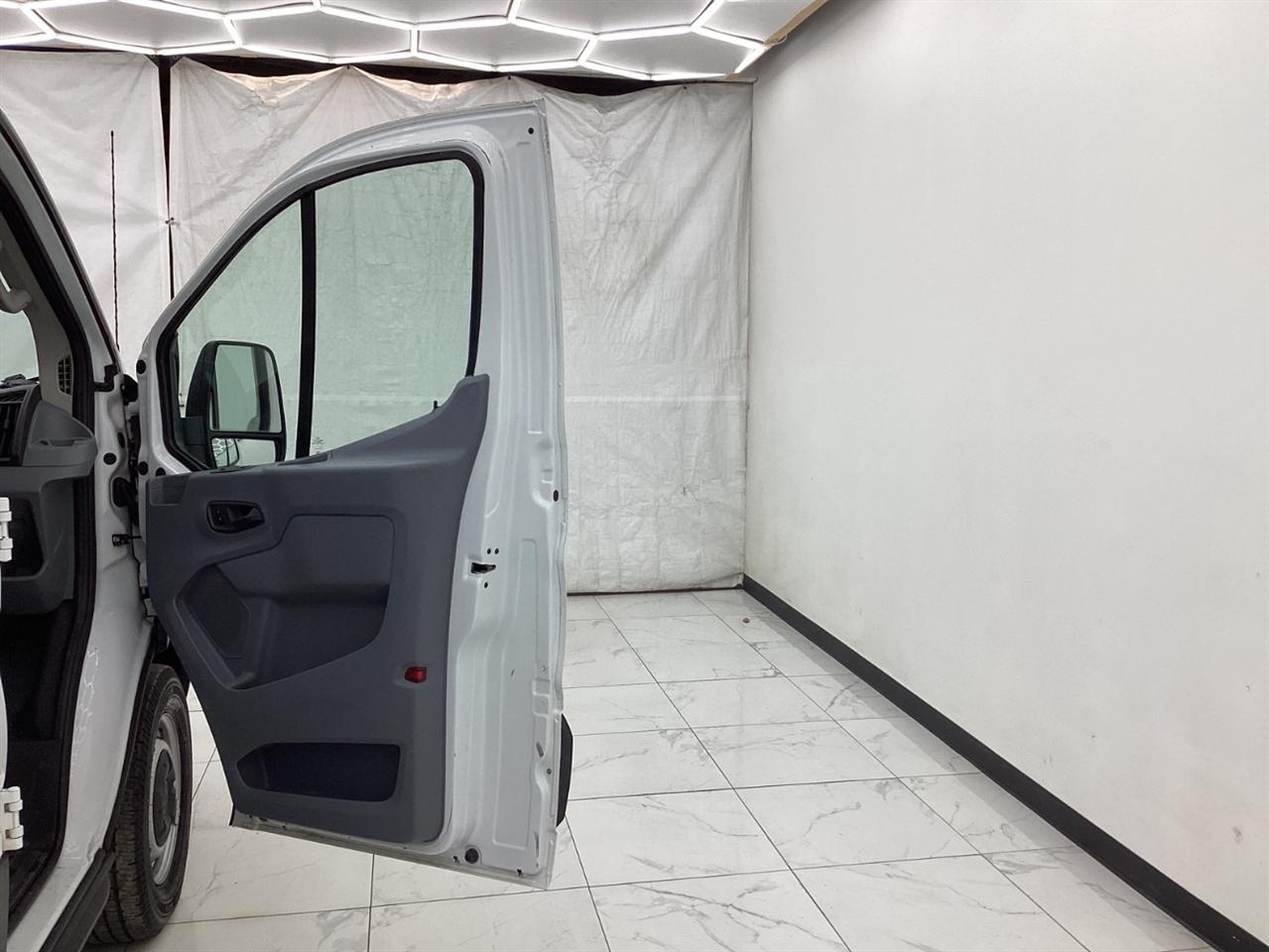 Ford Transit Cargo Van T-250 130" Low Rf 9000 GVWR Swing-Out RH Dr 2016