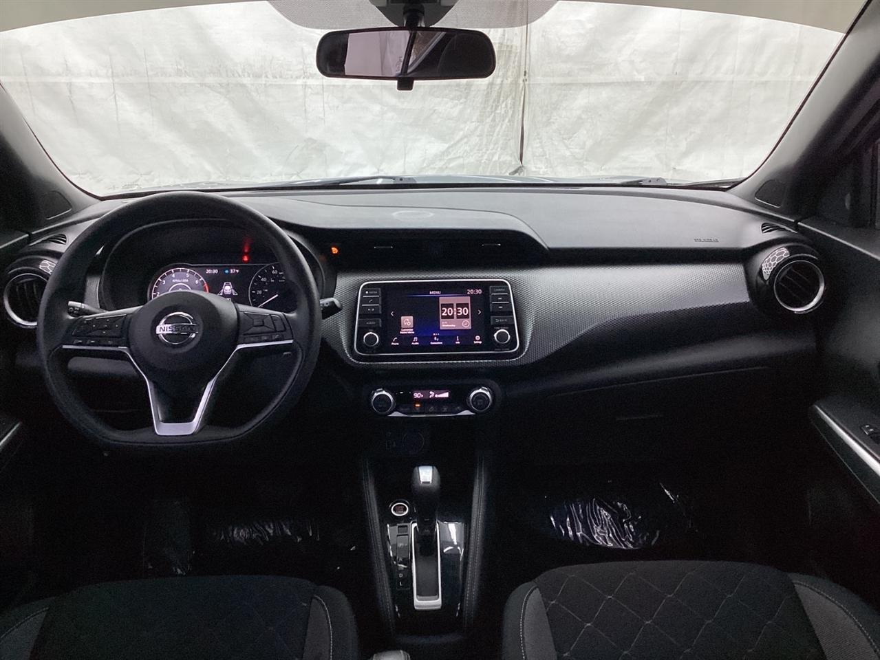 Nissan Kicks SV FWD 2020