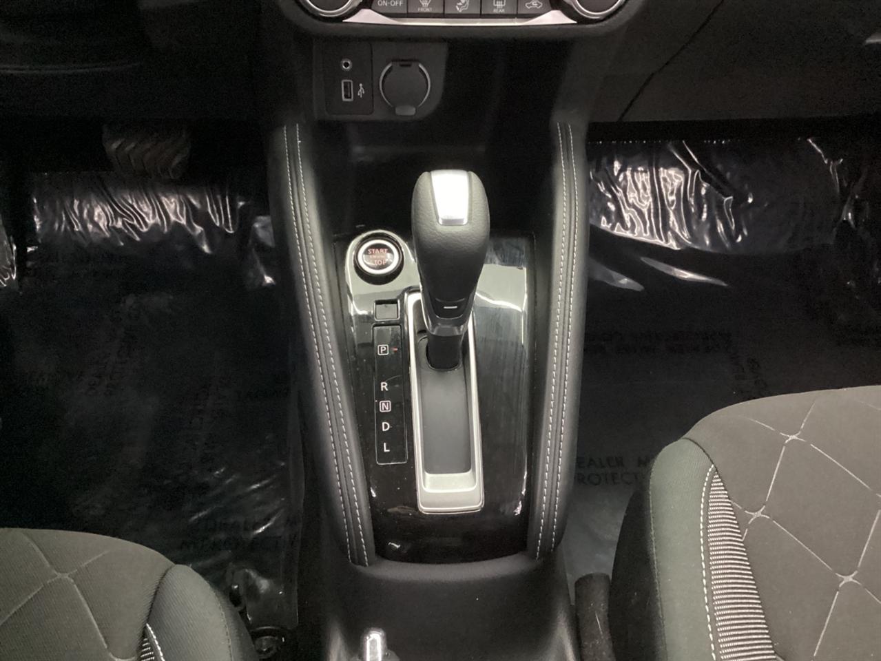 Nissan Kicks SV FWD 2020