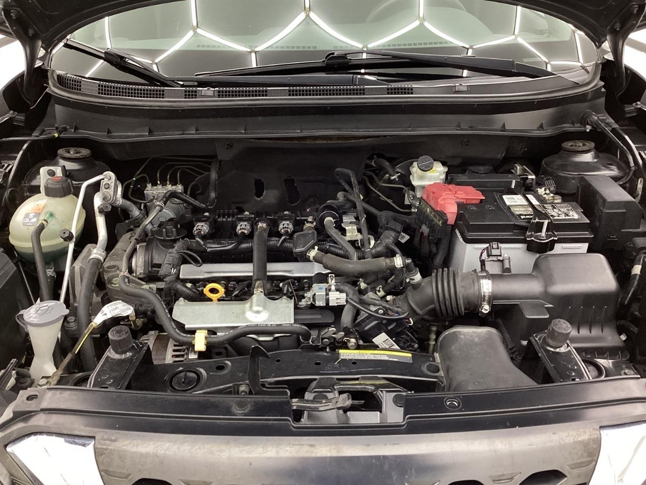 Nissan Kicks SV FWD 2020