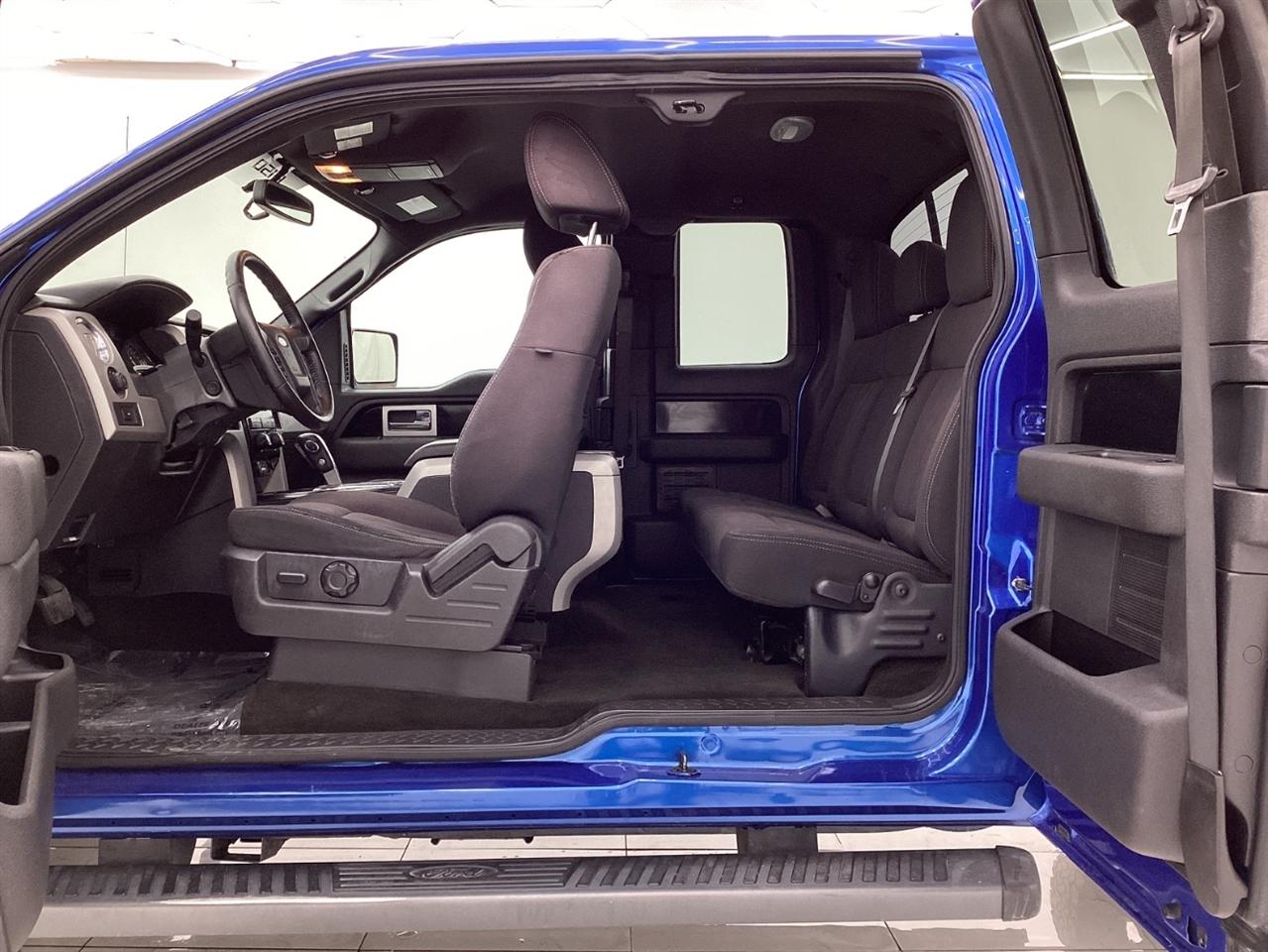 Ford 150 4WD SuperCab 145" Lariat 2011