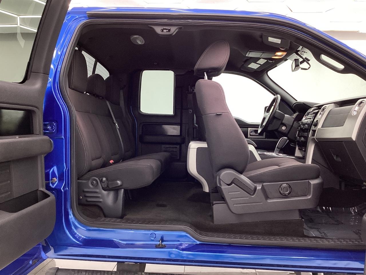 Ford 150 4WD SuperCab 145" Lariat 2011