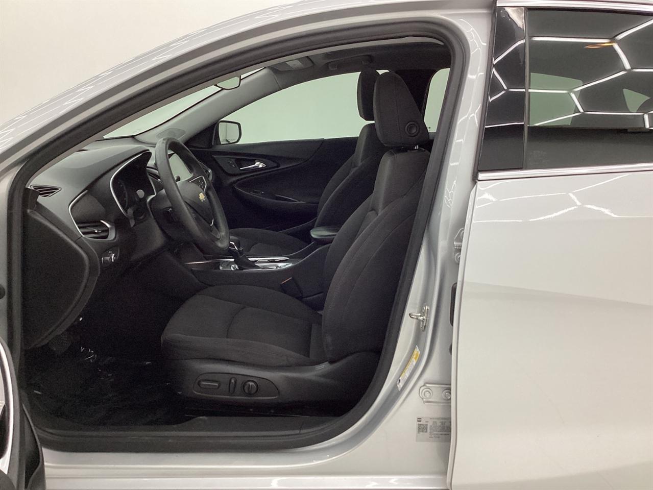 Chevrolet Malibu 4dr Sdn LT 2022