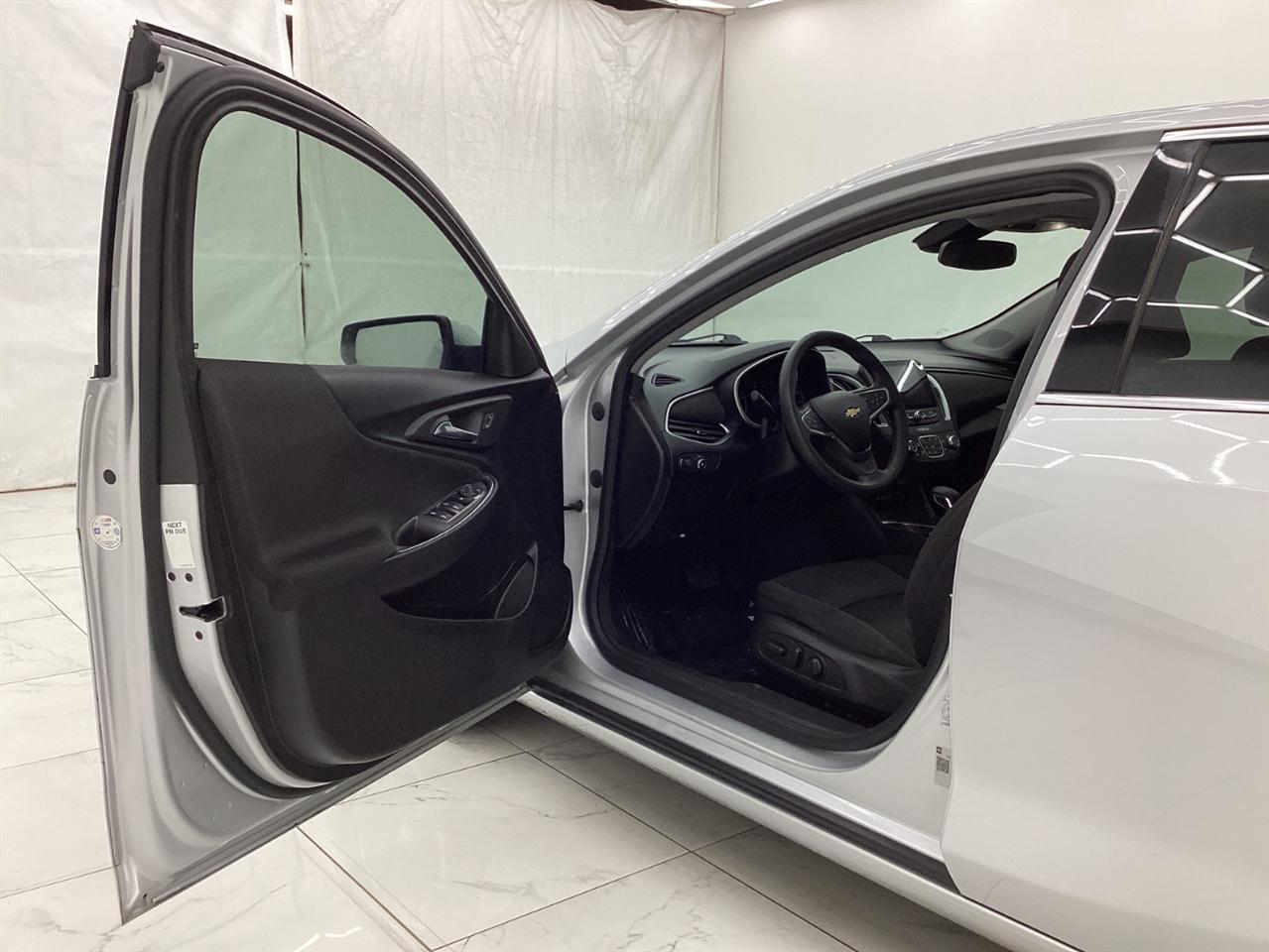 Chevrolet Malibu 4dr Sdn LT 2022