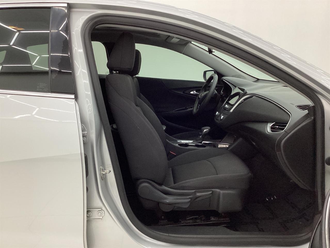 Chevrolet Malibu 4dr Sdn LT 2022