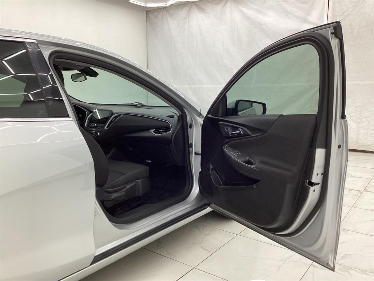 Chevrolet Malibu 4dr Sdn LT 2022