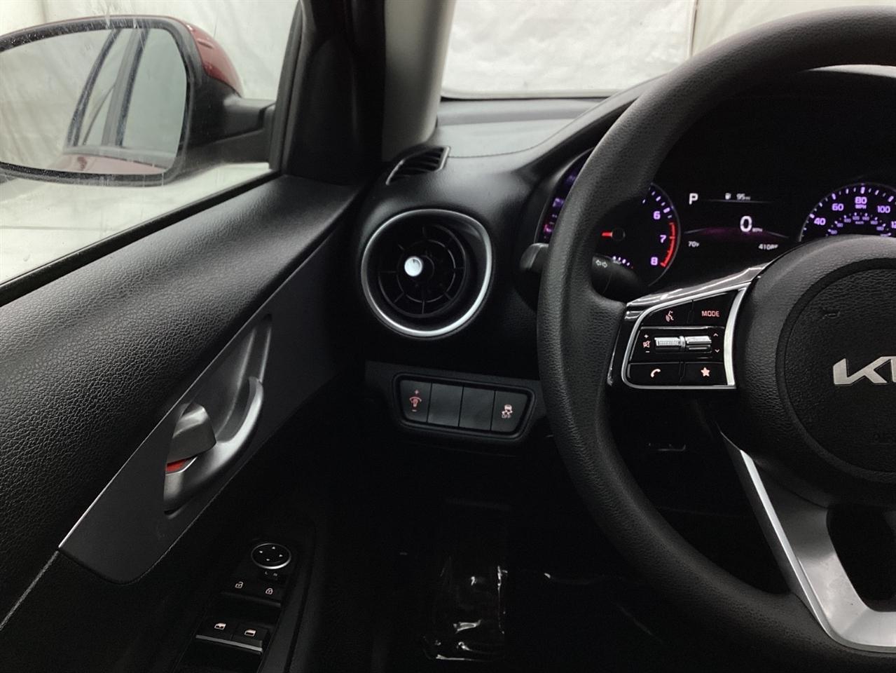 Kia Forte LXS IVT 2022