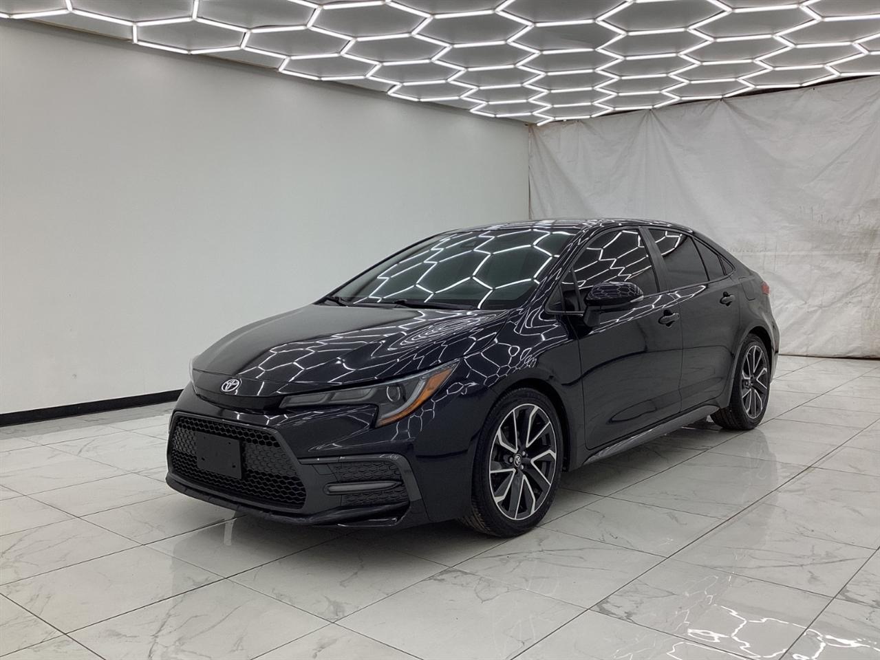 Toyota Corolla SE Nightshade CVT (Natl) 2022