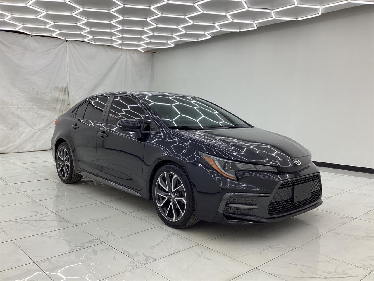 Toyota Corolla SE Nightshade CVT (Natl) 2022