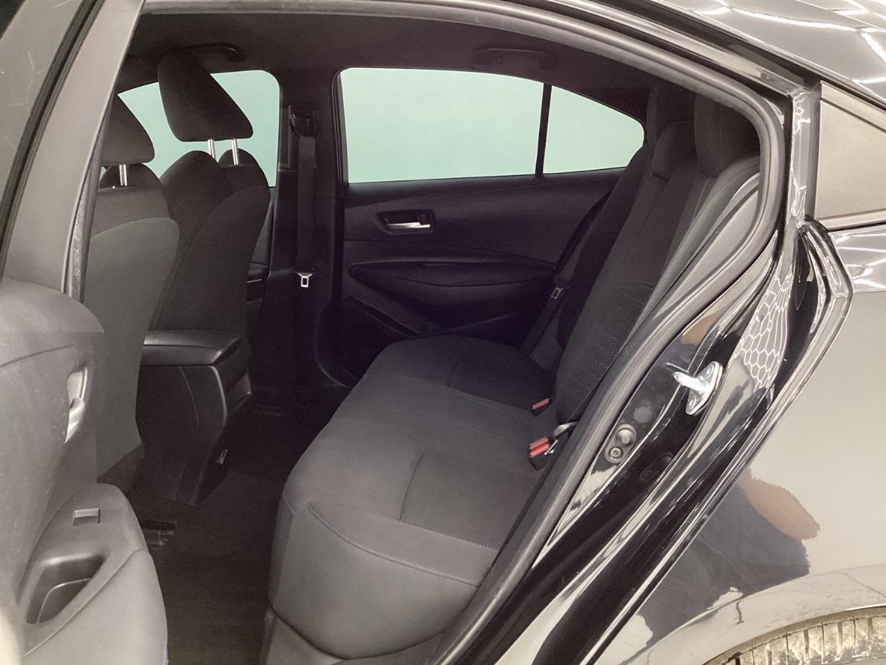 Toyota Corolla SE Nightshade CVT (Natl) 2022