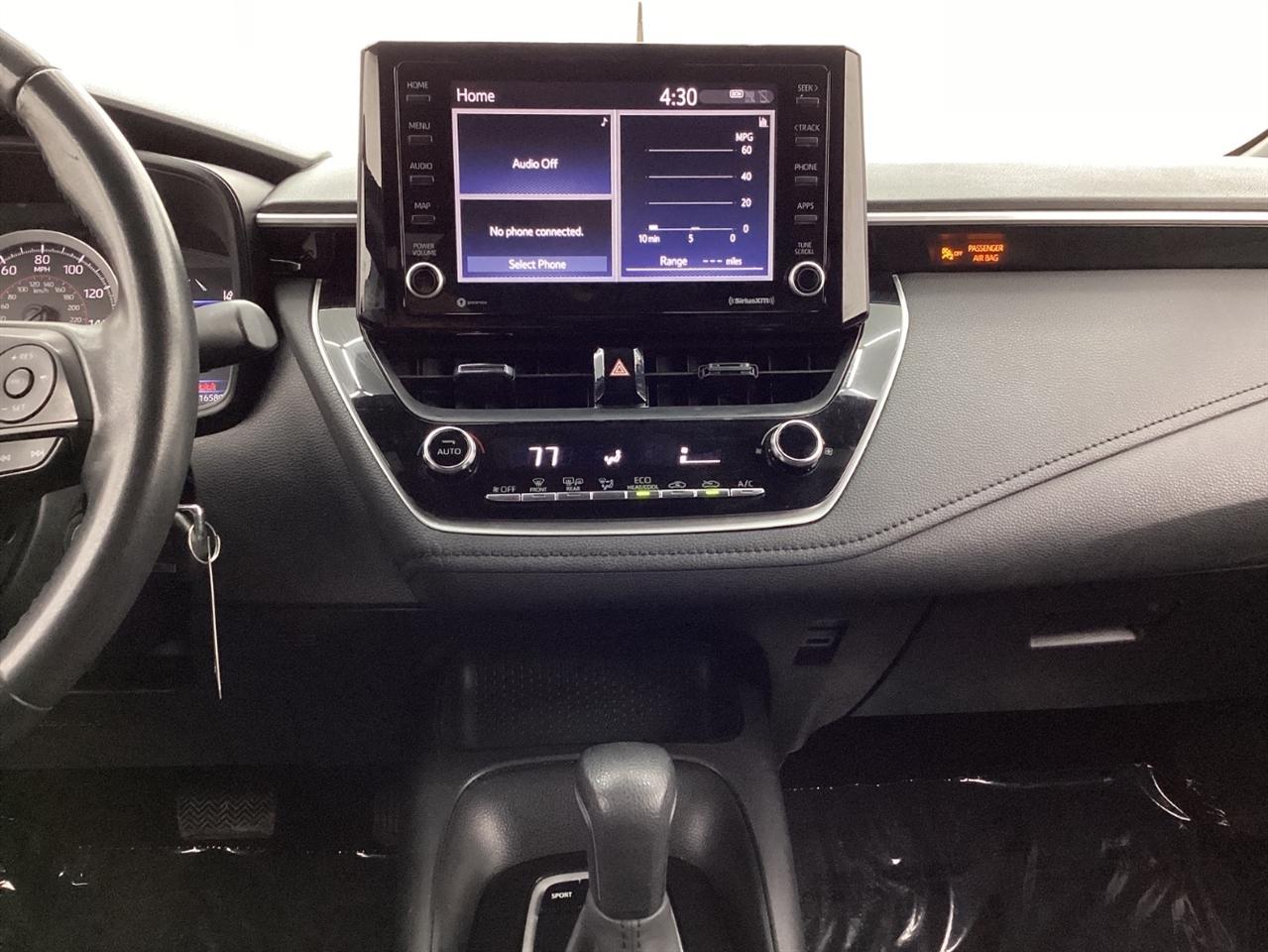 Toyota Corolla SE Nightshade CVT (Natl) 2022