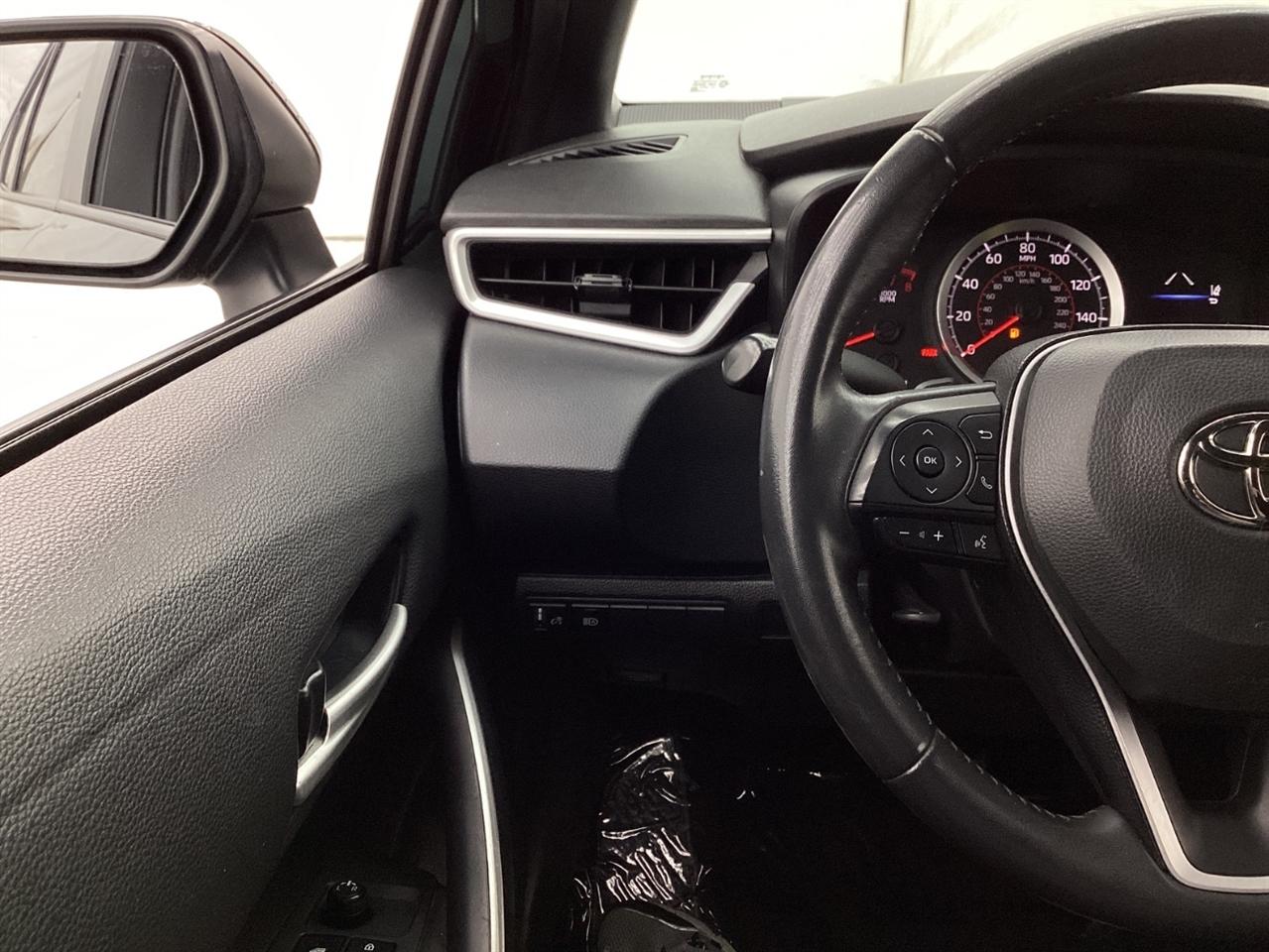 Toyota Corolla SE Nightshade CVT (Natl) 2022