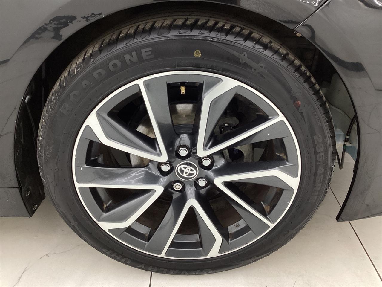 Toyota Corolla SE Nightshade CVT (Natl) 2022