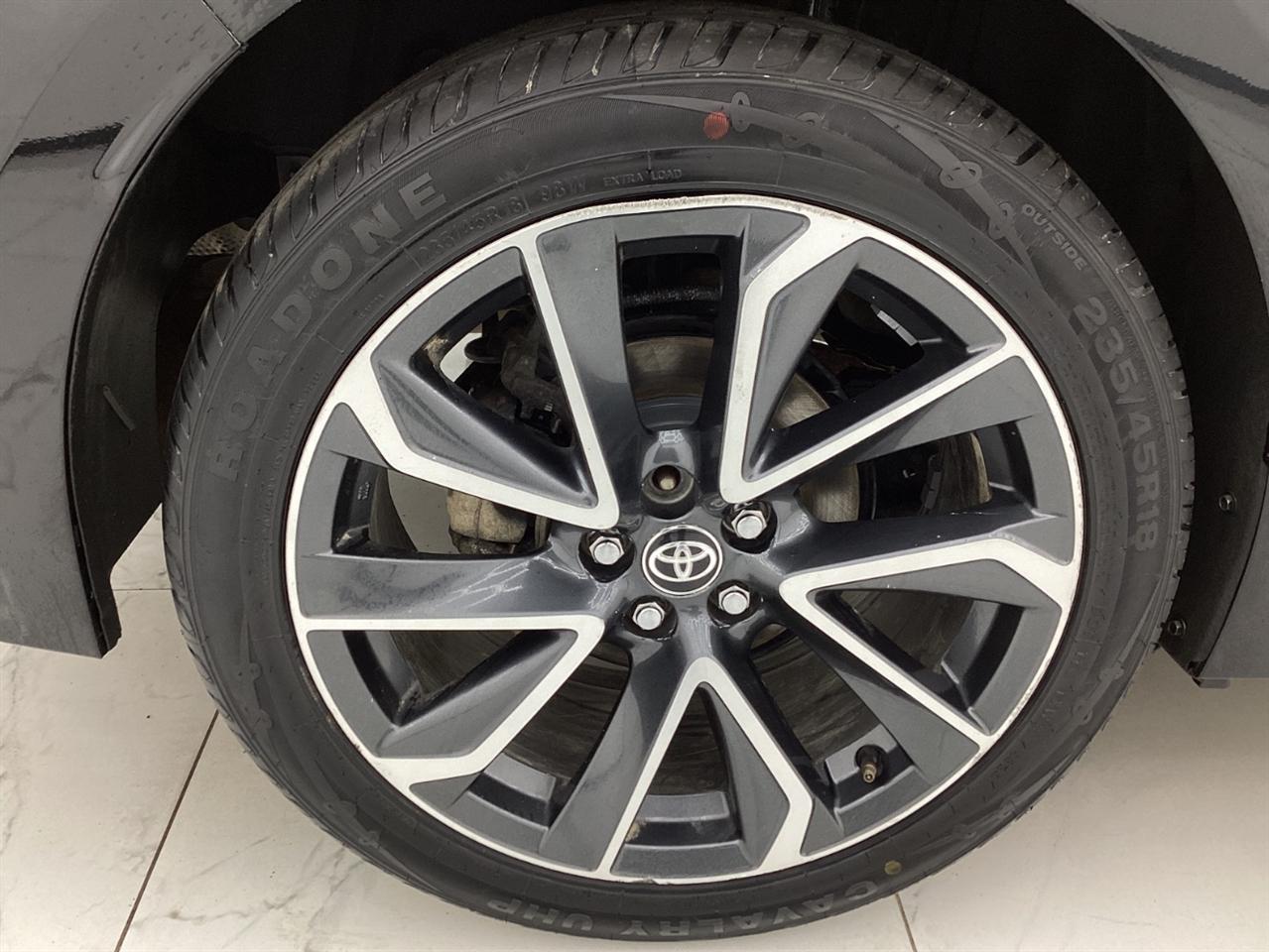 Toyota Corolla SE Nightshade CVT (Natl) 2022