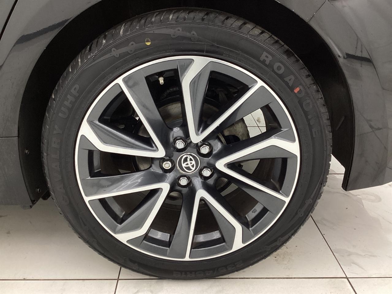 Toyota Corolla SE Nightshade CVT (Natl) 2022