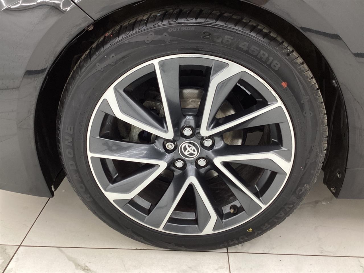 Toyota Corolla SE Nightshade CVT (Natl) 2022