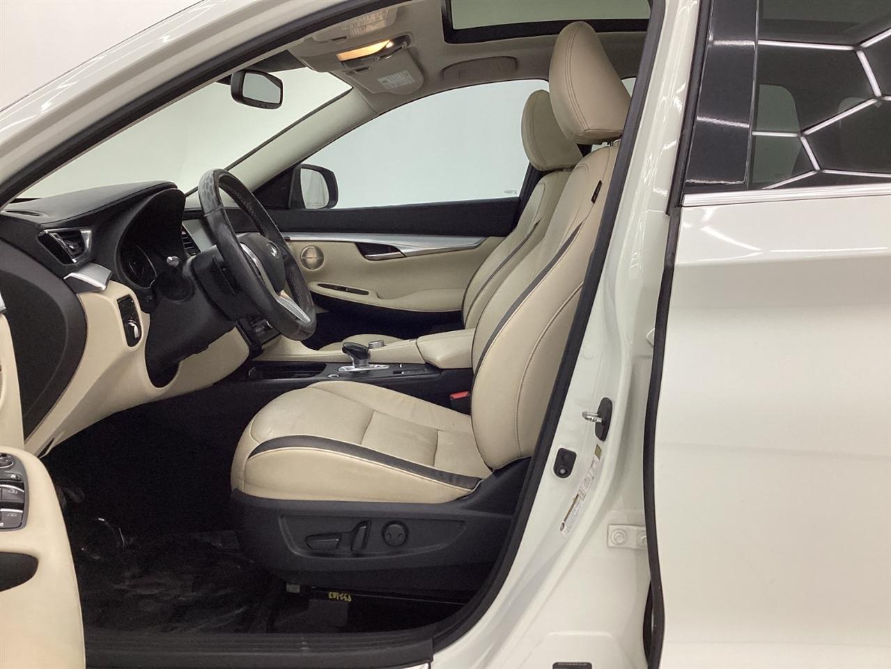 Infiniti QX50 ESSENTIAL AWD 2019