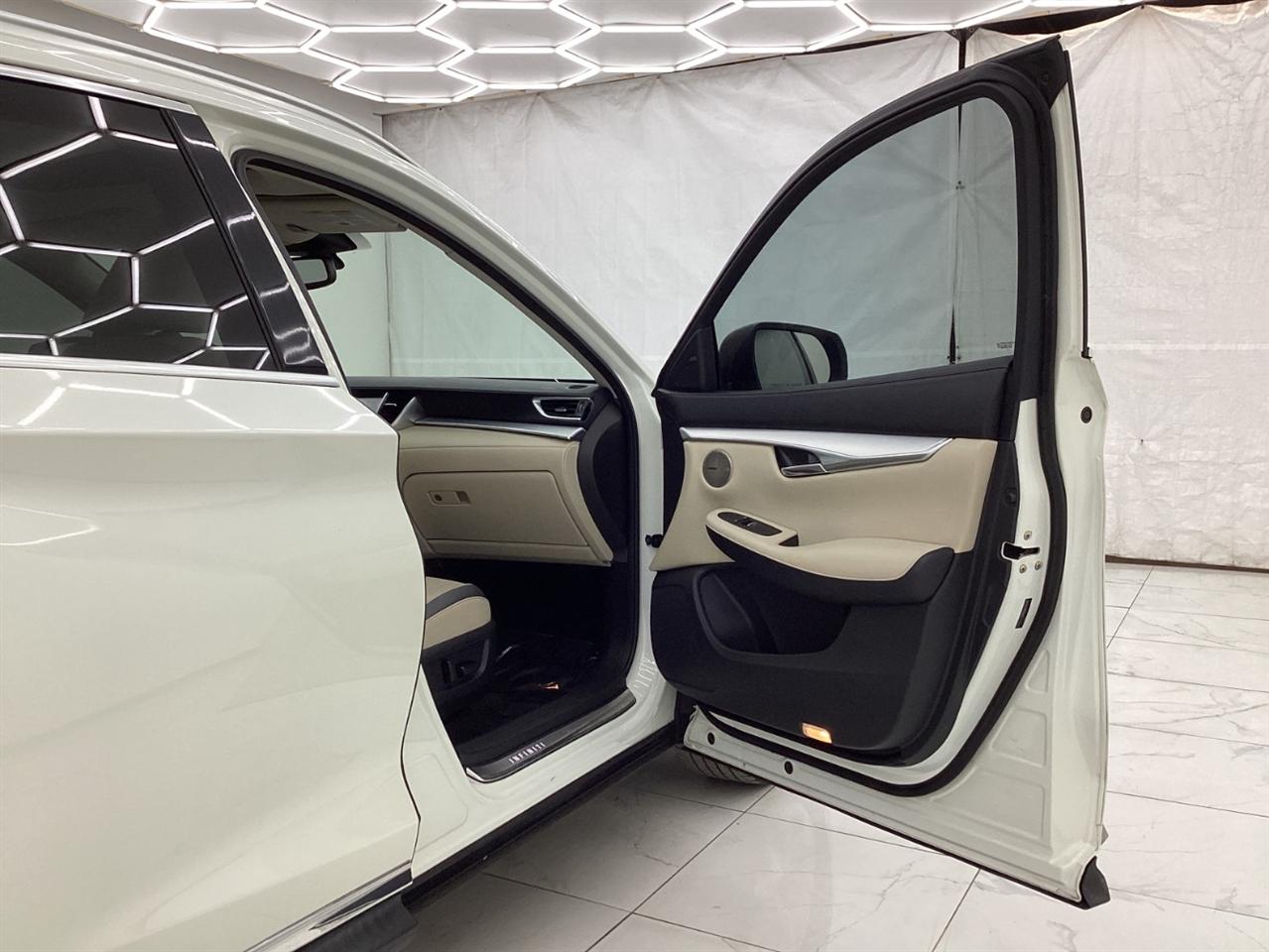 Infiniti QX50 ESSENTIAL AWD 2019