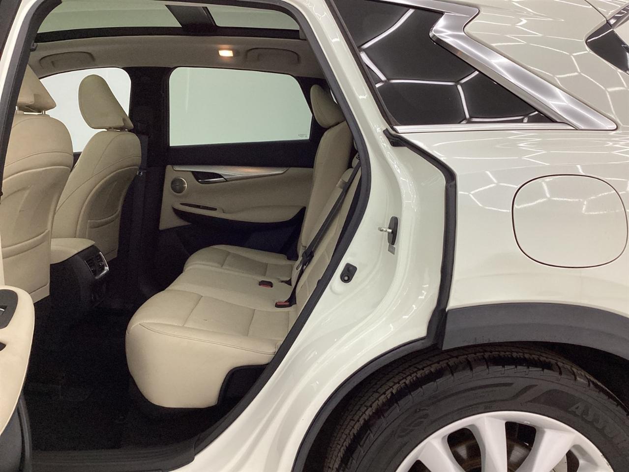 Infiniti QX50 ESSENTIAL AWD 2019