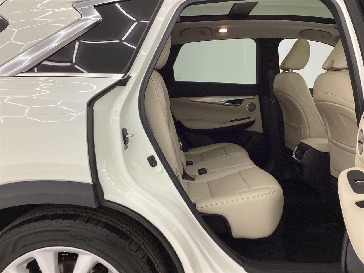 Infiniti QX50 ESSENTIAL AWD 2019