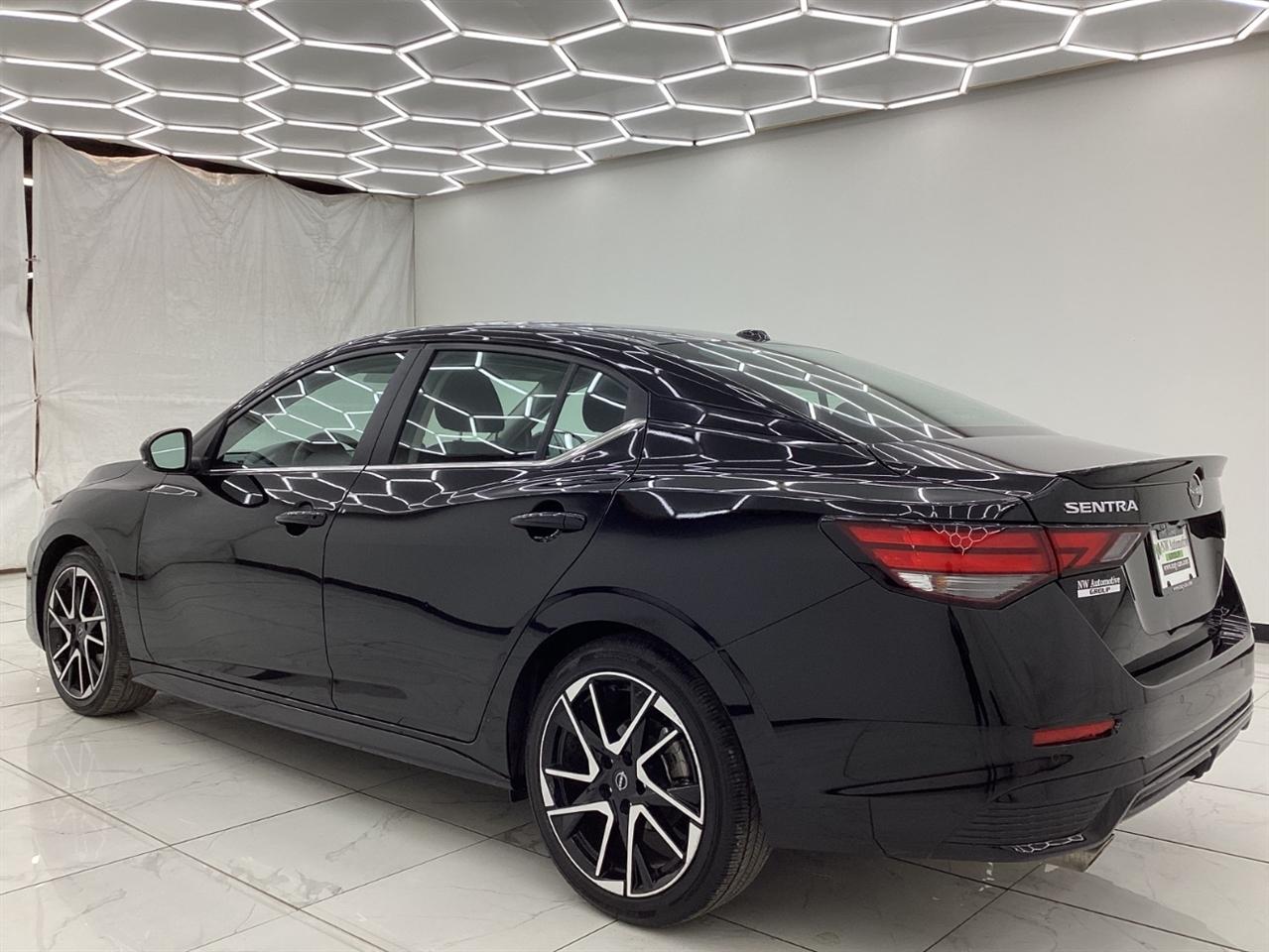 Nissan Sentra SR CVT 2025