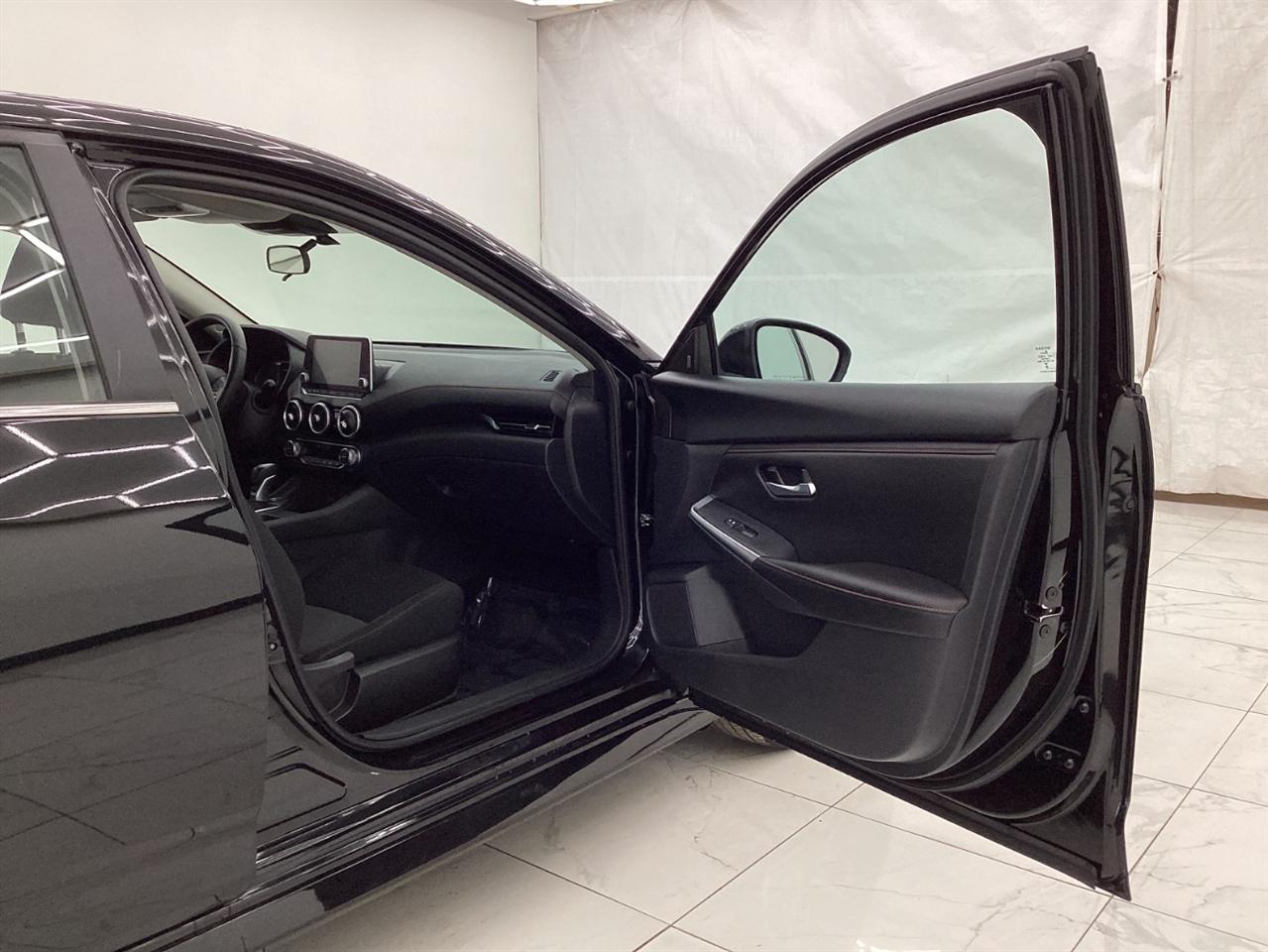 Nissan Sentra SR CVT 2025