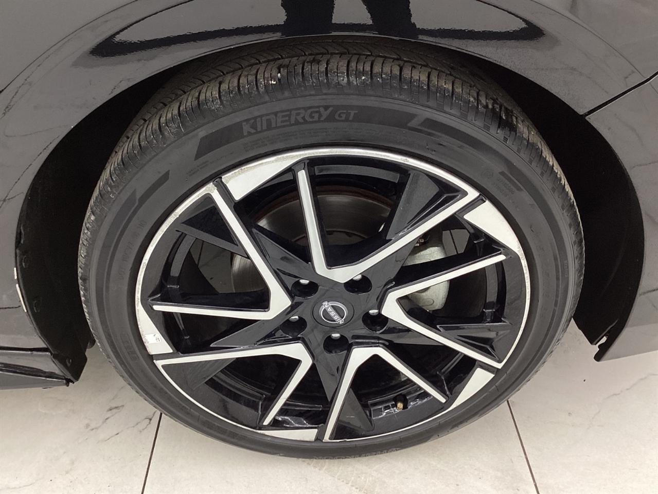 Nissan Sentra SR CVT 2025