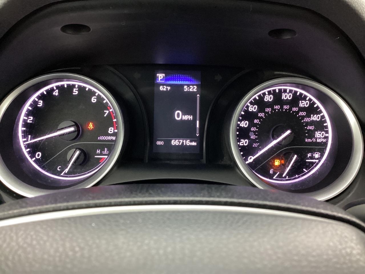 Toyota Camry LE Auto (Natl) 2021