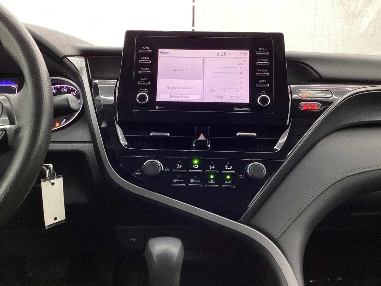 Toyota Camry LE Auto (Natl) 2021