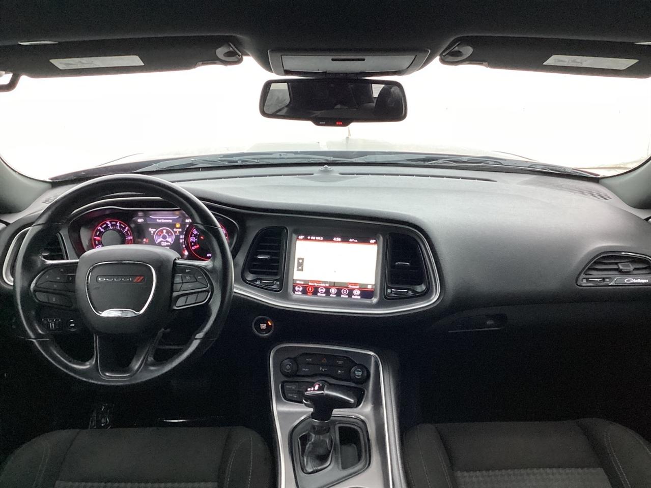 Dodge Challenger SXT RWD 2020