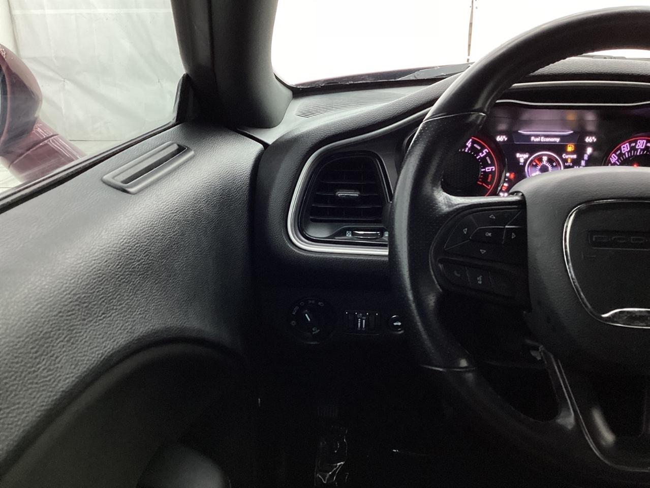 Dodge Challenger SXT RWD 2020