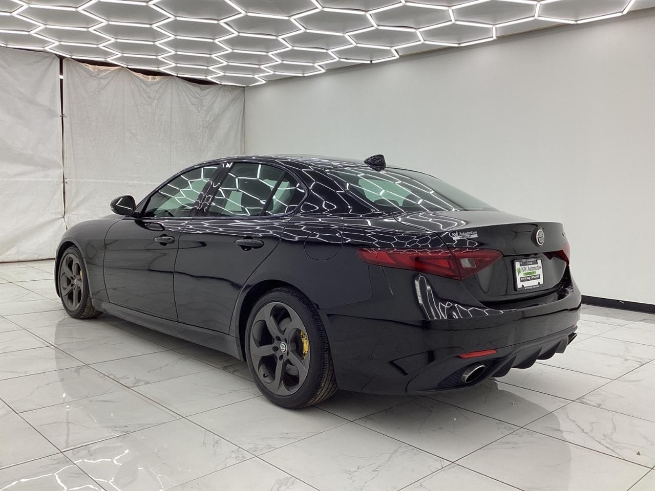 Alfa Romeo Giulia RWD 2017