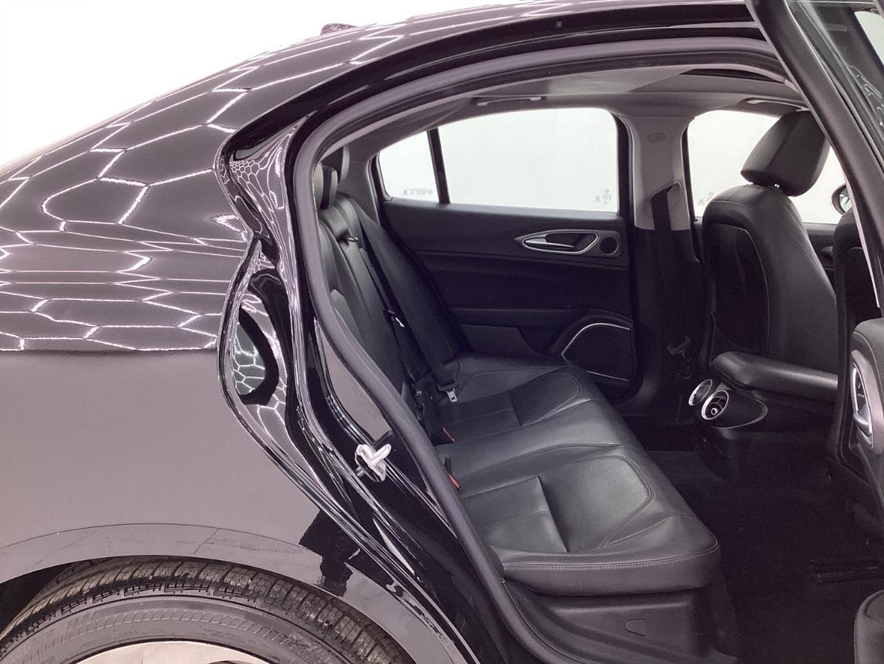 Alfa Romeo Giulia RWD 2017