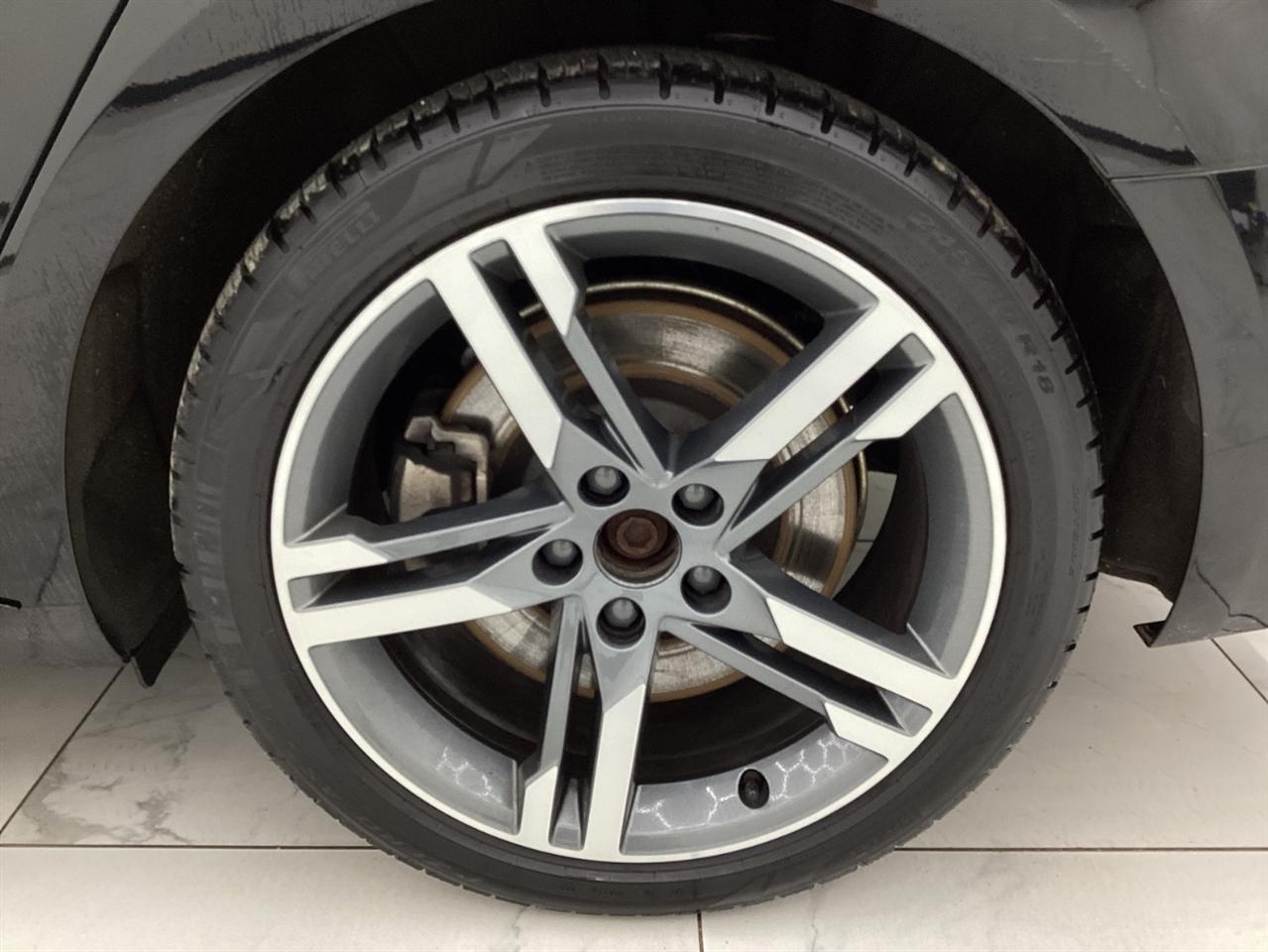 Audi A4 2.0 TFSI Tech Premium Plus S Tronic quattro AWD 2018