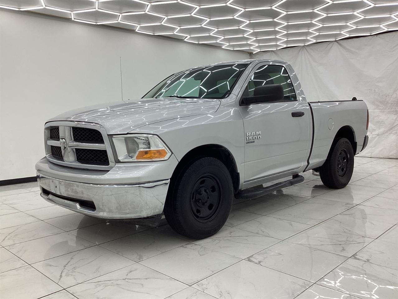 RAM 1500 Classic Tradesman 4x2 Reg Cab 6'4" Box 2019