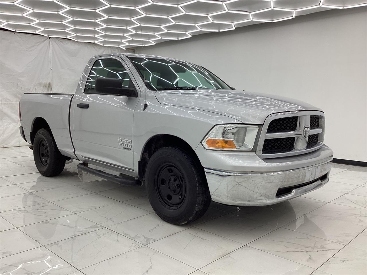 RAM 1500 Classic Tradesman 4x2 Reg Cab 6'4" Box 2019