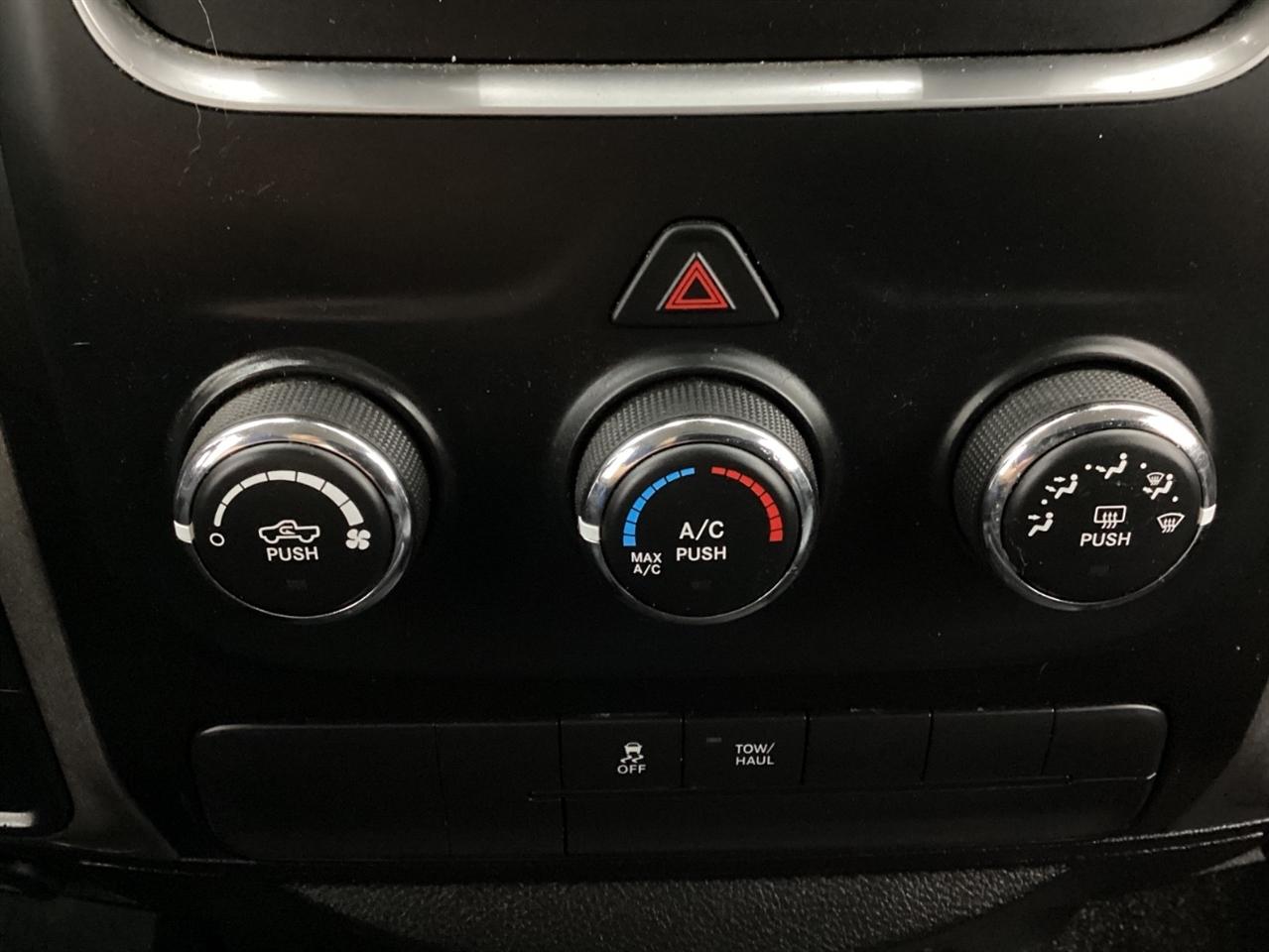 RAM 1500 Classic Tradesman 4x2 Reg Cab 6'4" Box 2019