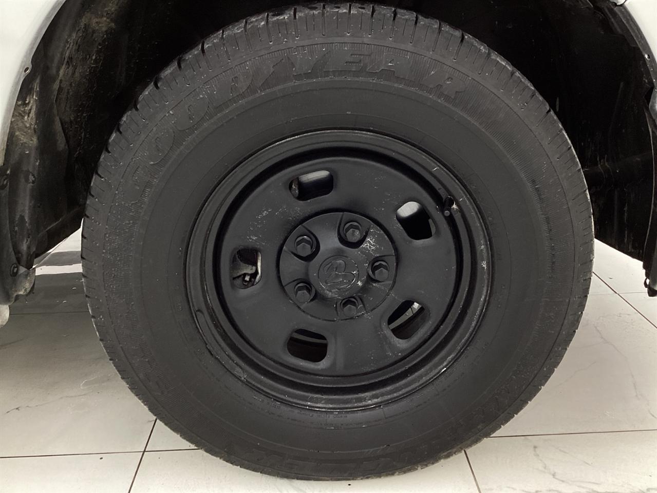 RAM 1500 Classic Tradesman 4x2 Reg Cab 6'4" Box 2019
