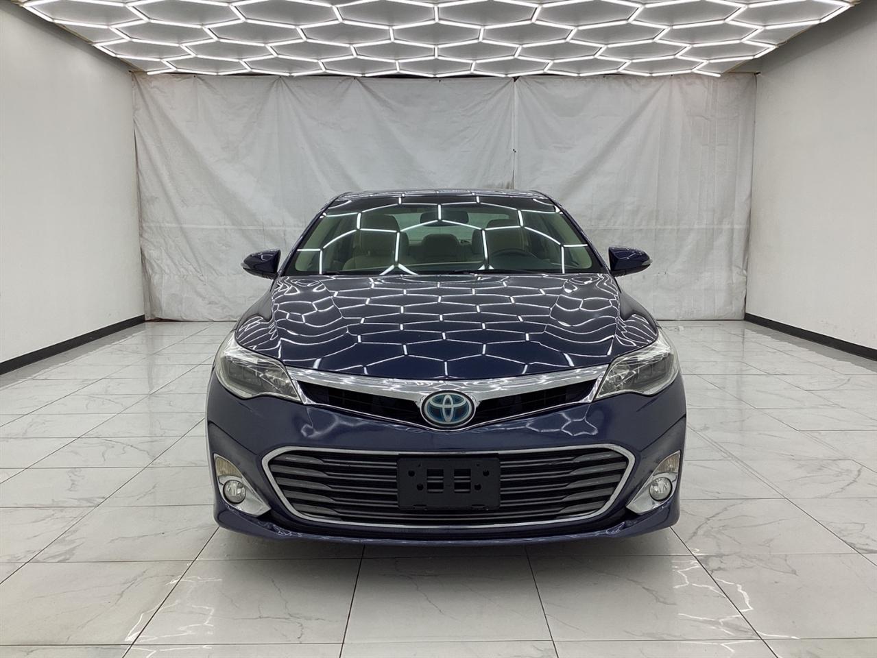 Toyota Avalon Hybrid 4dr Sdn XLE Premium (Natl) 2015