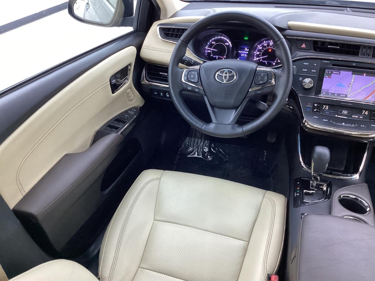 Toyota Avalon Hybrid 4dr Sdn XLE Premium (Natl) 2015